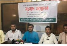 ডিলিমিটেশন শুনানি নিয়ে কাড়াকাড়ি: আতাউল্লাহ-রুমিন ফারহানা বাকবিতণ্ডা তুঙ্গে