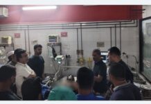 ড. আসিফ নজরুলকে দেখে ‘ভুয়া ভুয়া’ স্লোগান গণঅধিকারের