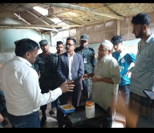 তেলাপোকাযুক্ত পেটিস বিক্রির দায়ে শাহী বেকারিকে ১ লক্ষ টাকা জরিমানা